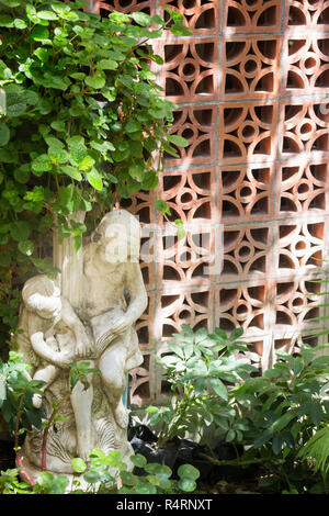 Traliccio in muratura della parete interna di casa Foto Stock