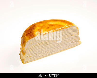 La metà di un patè chaud la torta su sfondo bianco Foto Stock