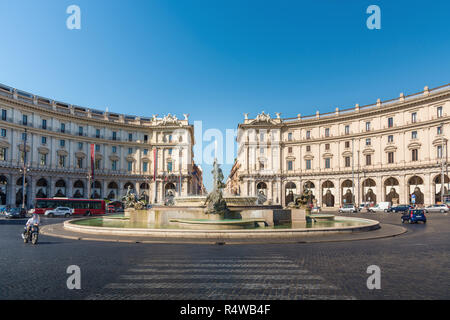 Fontana della Naiads, Piazza della Repubblica, Roma, Italia Foto Stock