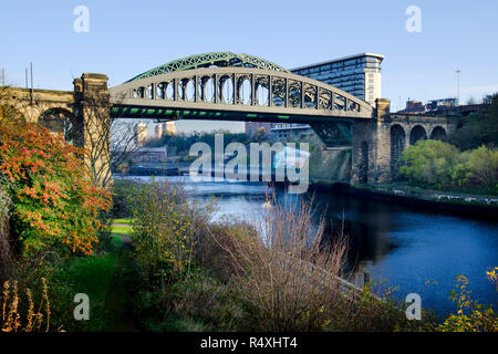 Ponti sul fiume indossare a Sunderland Tyne and Wear Nord Est Inghilterra Foto Stock