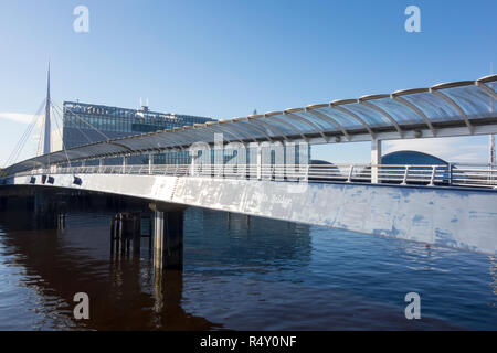 Bells ponte, sul fiume Clyde, Glasgow, Scotland, Regno Unito Foto Stock