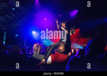 La Clique Noel parte Deux Foto Stock