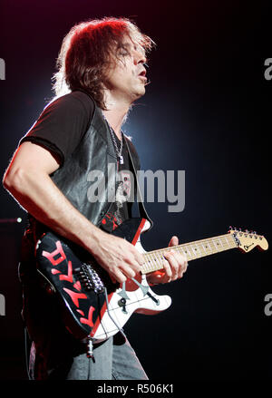 Warren DeMartini con Ratt esegue in concerto al Sound Advice Amphitheater di West Palm Beach, Florida il 1 settembre 2007. Foto Stock