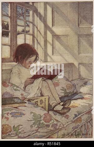 Giovane ragazza seduta sul letto, la lettura di un libro. Da un bambino il giardino di versi. Illustrazione. . Un bambino€™s Giardino di versi. London 1905. Illustrazione di Jessie Willcox Smith. . Fonte: 11650.h.36 frontespizio. Foto Stock