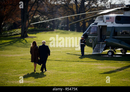 Washington, Stati Uniti d'America. 29 Nov, 2018. Stati Uniti Presidente Donald Trump e la First Lady Melania Trump partono dalla Casa Bianca di Washington, DC, Stati Uniti, su nov. 29, 2018. Donald Trump detto il giovedì che considerando irrisolti scontro tra Russia e Ucraina, ha deciso che doveva essere "migliori" per annullare la sua riunione con il presidente russo Vladimir Putin. Credito: Ting Shen/Xinhua/Alamy Live News Foto Stock