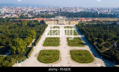 Il castello di Schönbrunn o Schloß Schönbrunn, Vienna, Austria Foto Stock