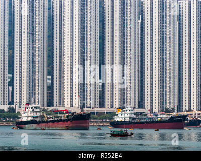 Hong Kong High Density Housing - High Density Private Housing in Belvedere Garden, Tsuen WAN, New Territories, Hong Kong, Costruito tra il 1987 e il 1991. Foto Stock