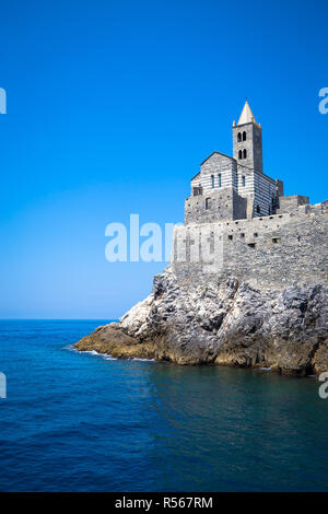 Porto Venere, Italia - Giugno 2016 - chiesa di San Pietro Foto Stock