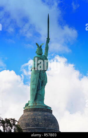 Hermann's monumento nella foresta di Teutoburgo in Germania. Foto Stock