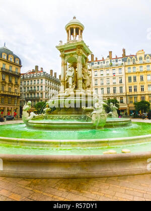 Fontana al giacobina del luogo a Lione, Francia Foto Stock