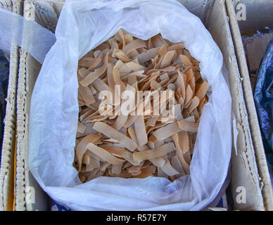 Cibo secco per la vendita al mercato rurale a Taunggyi, Myanmar. Foto Stock