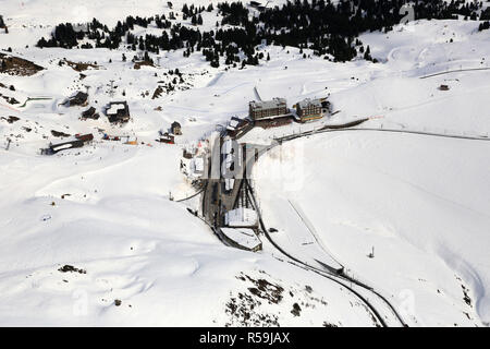 Kleine Scheidegg svizzera alpi svizzere montagna sport invernale sciare vista aerea Foto Stock