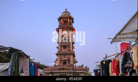 Ghanta Ghar, conosciuta anche come la torre dell orologio di Jodhpur, Rajasthan. È stato costruito da Maharaja Sardar Singh tra 1880-1911. Foto Stock