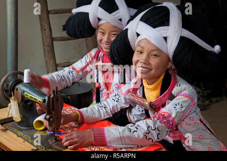 Long Horn Miao, Sugao, Guizhou, Cina Foto Stock