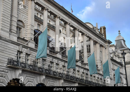 Hotel Le Meridien Piccadilly a Londra, a Marriott hotel Starwood. Marriott ha annunciato 500 milioni di ospiti' i dati potrebbero essere stati esposti durante le violazioni che iniziò nel 2014 dalla proprietà Starwood prenotazione guest database, che include il lusso di Londra. Foto Stock