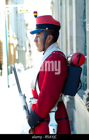 Soldato boliviano, Guardia, Palacio Presidencia, Palazzo Presidenziale, Plaza Pedro Murillo, La Paz, Bolivia. Foto Stock