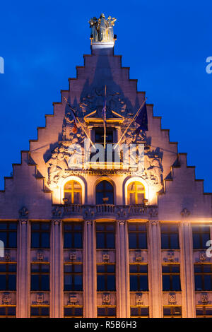 Francia, regione Nord - Pas de Calais, le Fiandre francesi Area, Lille, Grand Place-Place il generale de Gaulle, La Voix du Nord edificio giornale Foto Stock