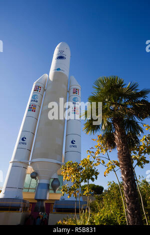 Francia, regione Midi-Pyrenees, Haute-Garonne Reparto, Toulouse, Cite de l'Espace space park, Ariane 5, francese Razzo Spaziale Foto Stock