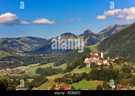 La Svizzera, nel Cantone di Friburgo, La Gruyeres, Castello di Gruyeres (Chateau de Gruyeres) Foto Stock