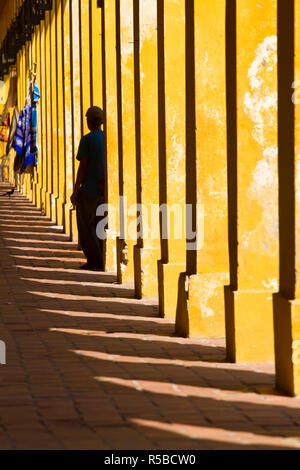 La Colombia, Bolivar, Cartagena de Indias, Las Bovedas, - dungeons costruito nelle mura ormai craft e negozi di souvenir Foto Stock