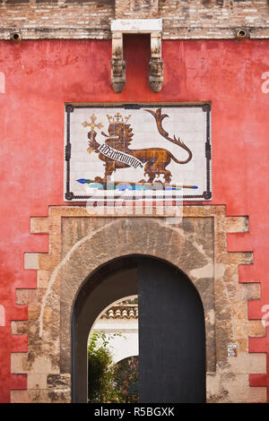 Spagna, Andalusia Regione, Provincia di Siviglia, Siviglia, Alcazar Puerta del Leone, il cancello di ingresso Foto Stock