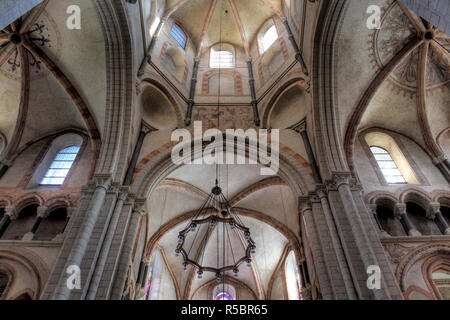 Interno della cattedrale di San Giorgio, Limburg an der Lahn, Hesse, Germania Foto Stock