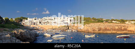 Isole Baleari Spagna, Menorca, villaggio di pescatori di Binibequer Vell Foto Stock