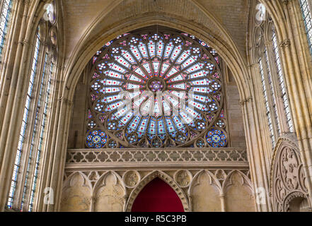 SAINT GERMER DE FLY, Francia, 16 aprile 2017 : dettagli architettonici di saint-germer-de-fly chiesa, 16 aprile 2017, in saint-germer-de-fly, Francia Foto Stock