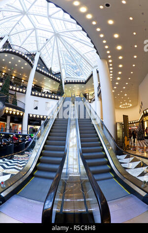 Germania Berlino, Friedrichstrasse, Quartier 206 shopping centre Foto Stock