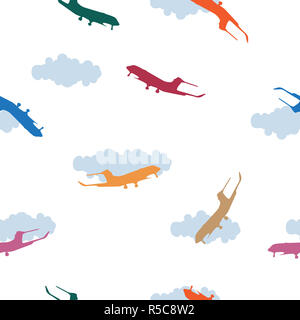 Ragazzo astratto modello senza cuciture colorate silhouette aereo, cloud blu su sfondo bianco, illustrazione concetto di viaggio. Volo aereo multicolore Foto Stock