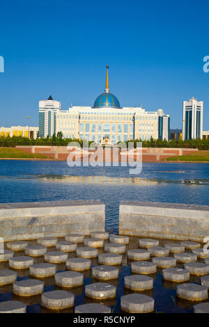 Il Kazakistan, Astana, Ak Orda Palazzo presidenziale del Presidente Nursultan Nazarbayev Foto Stock