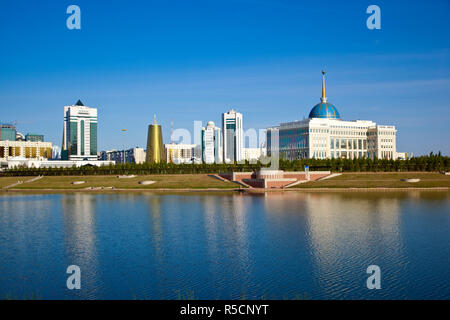 Il Kazakistan, Astana, Ak Orda Palazzo presidenziale del Presidente Nursultan Nazarbayev Foto Stock