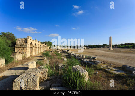 Il Libano, pneumatico, al Bass sito UNESCO, la rovina romana di Hippodrome Foto Stock