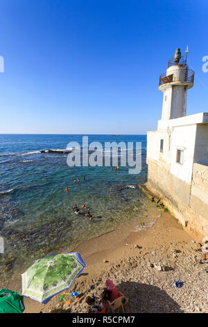 Il Libano, pneumatico, il faro e la spiaggia Foto Stock