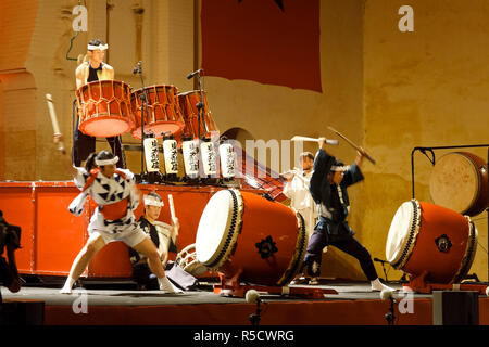 Il Marocco, Fes, batteristi di Tokyo al FES il Festival Internazionale di Musica Sacra Foto Stock