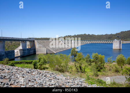 Hinze acqua della diga struttura nell entroterra della Gold Coast, Queensland, Australia Foto Stock