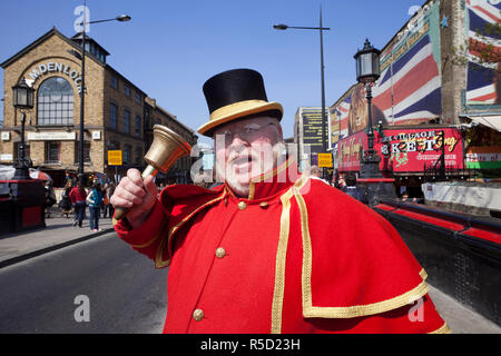 Inghilterra, Londra, Camden, Alan Myatt Town Crier Foto Stock