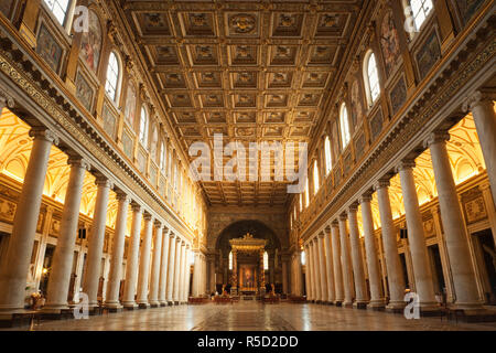 Italia, Roma, Interno della chiesa di Santa Maria Maggiore Foto Stock