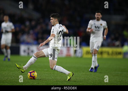 Cardiff, Regno Unito, 30 novembre 2018.Ruben Vinagre di Wolverhampton Wanderers in azione. Premier League, Cardiff City v Wolverhampton Wanderers al Cardiff City Stadium venerdì 30 novembre 2018. Questa immagine può essere utilizzata solo per scopi editoriali. Solo uso editoriale, è richiesta una licenza per uso commerciale. Nessun uso in scommesse, giochi o un singolo giocatore/club/league pubblicazioni. pic da Andrew Orchard/Andrew Orchard fotografia sportiva/Alamy Live news Foto Stock