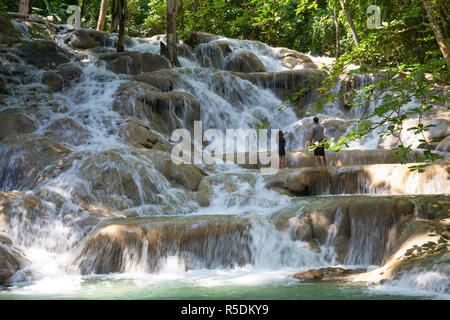 Dunns River Falls, Ocho Rios, St. Ann Pa, in Giamaica, Caraibi Foto Stock