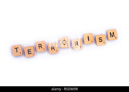 LONDON, Regno Unito - 7 Luglio 2018: La parola terrorismo, farro con lettera in legno piastrelle Scrabble, il 7 luglio 2018. Foto Stock