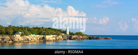 Costa frastagliata & Lighthouse, West End, Negril, Westmoreland parrocchia, in Giamaica, Caraibi Foto Stock