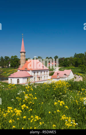 Russia, Leningradskaya Oblast di Gatchina, Prioratsky Palace, costruito da lo Zar Paolo I per i cavalieri dell'Ordine di Malta Foto Stock