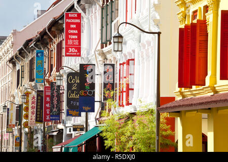 Tipiche botteghe in Chinatown, Singapore Foto Stock