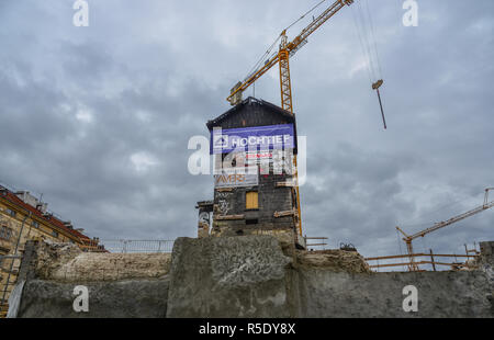 Praga, Czechia - Ott 26, 2018. Un sito in costruzione a Praga Cechia. Praga è la quattordicesima città più grande in Europa e la capitale storica di Bohemi Foto Stock