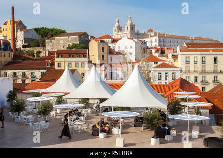 Il Cafe & Restaurant, quartiere di Alfama, Lisbona, Portogallo Foto Stock