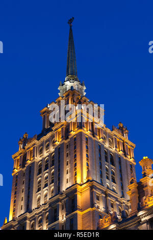 La Russia, Mosca, Presnya-zona, Ukraina hotel, uno di Stalin sette sorelle edifici Foto Stock