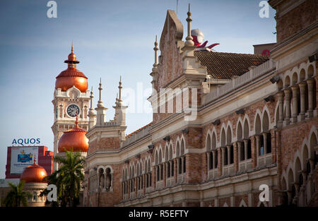 Palazzo Sultano Abdul Samad, Dataran Merdeka (Piazza Indipendenza) , Kuala Lumpur in Malesia Foto Stock