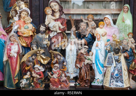 In Germania, in Baviera, Altotting, Souvenir Shop Visualizzazione di icone religiose Foto Stock