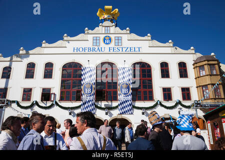 In Germania, in Baviera, Monaco di Baviera, Oktoberfest, Ingresso alla Hofbrauhaus Tenda della birra Foto Stock